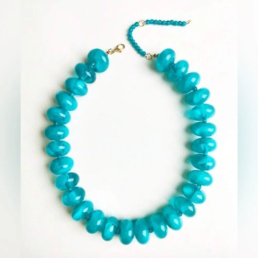 Elegant Blue Beaded Necklace Q274